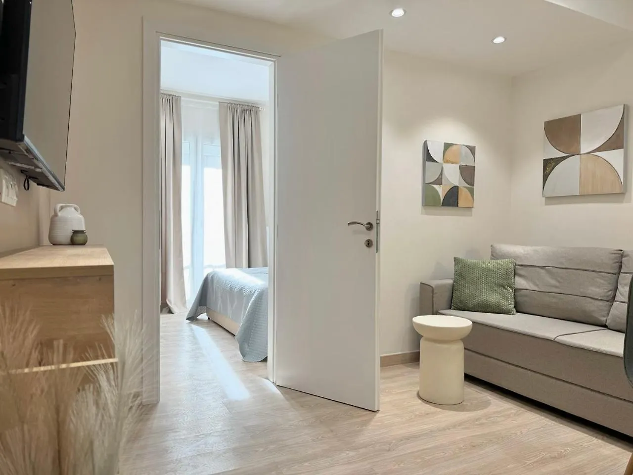 Aura Modern Home Thessaloniki 0*,  Greece