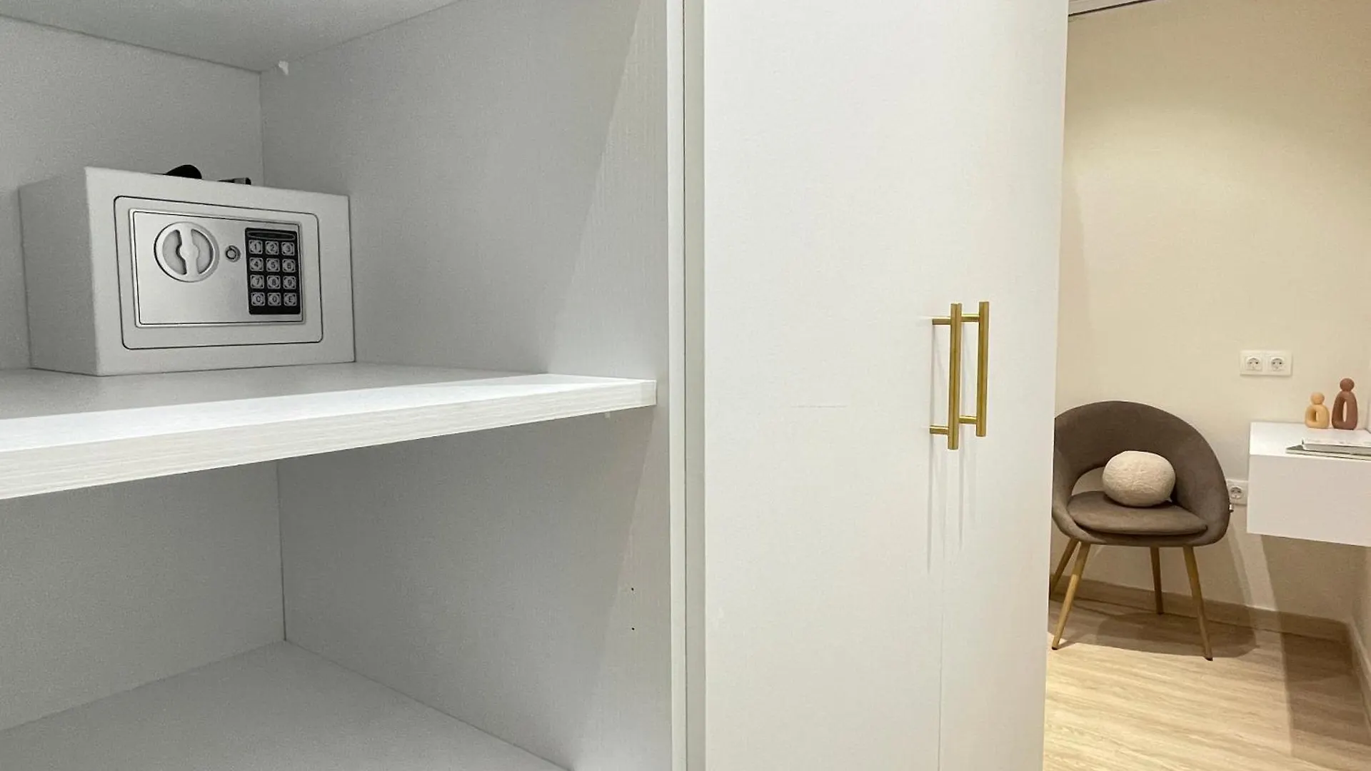 Aura Modern Home Thessaloniki Greece